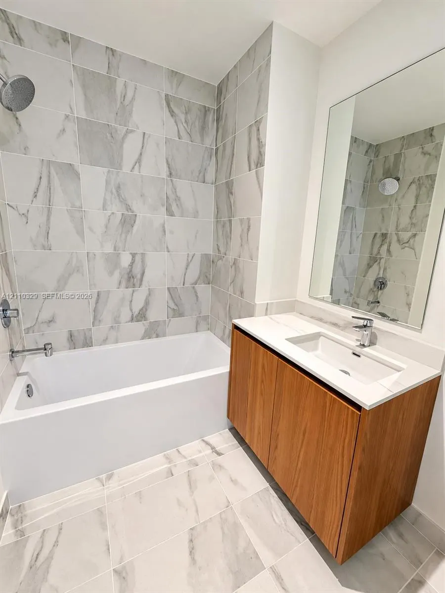 1400 Biscayne Boulevard #3302