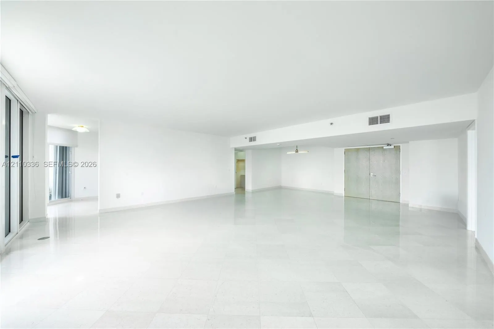 16445 Collins Avenue #WS-7B