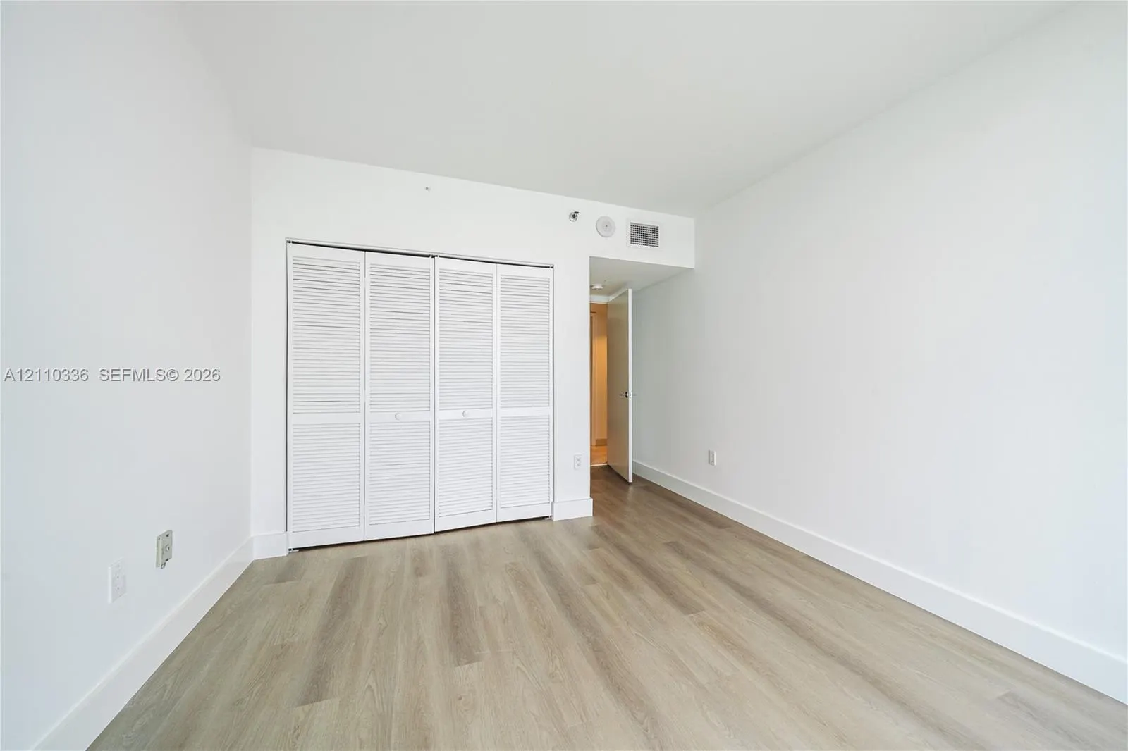 16445 Collins Avenue #WS-7B