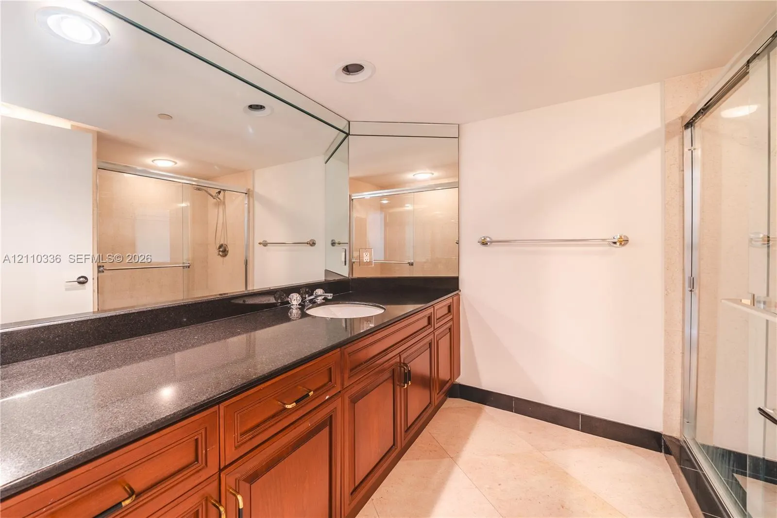 16445 Collins Avenue #WS-7B