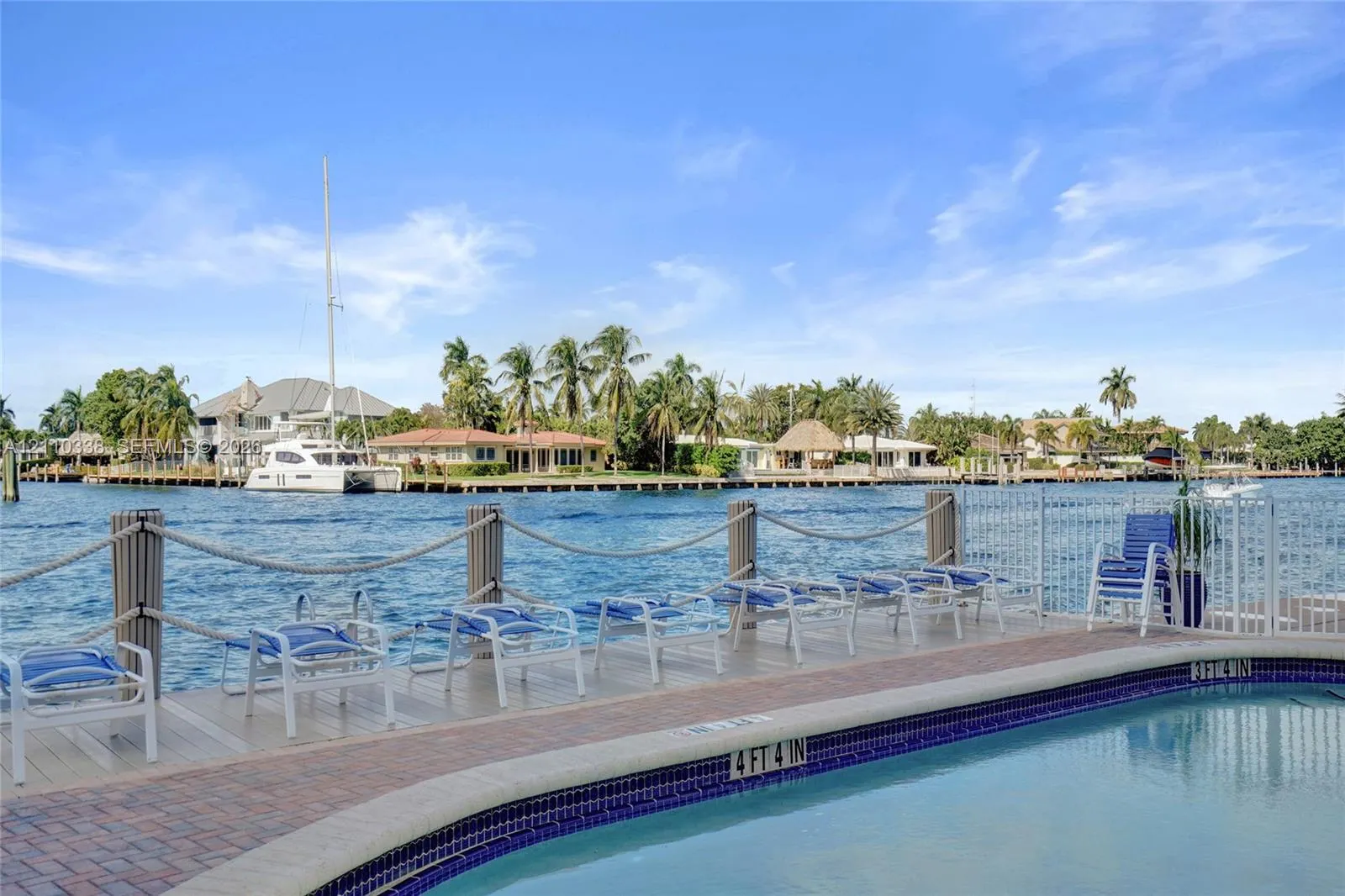 401 N Riverside Drive #105