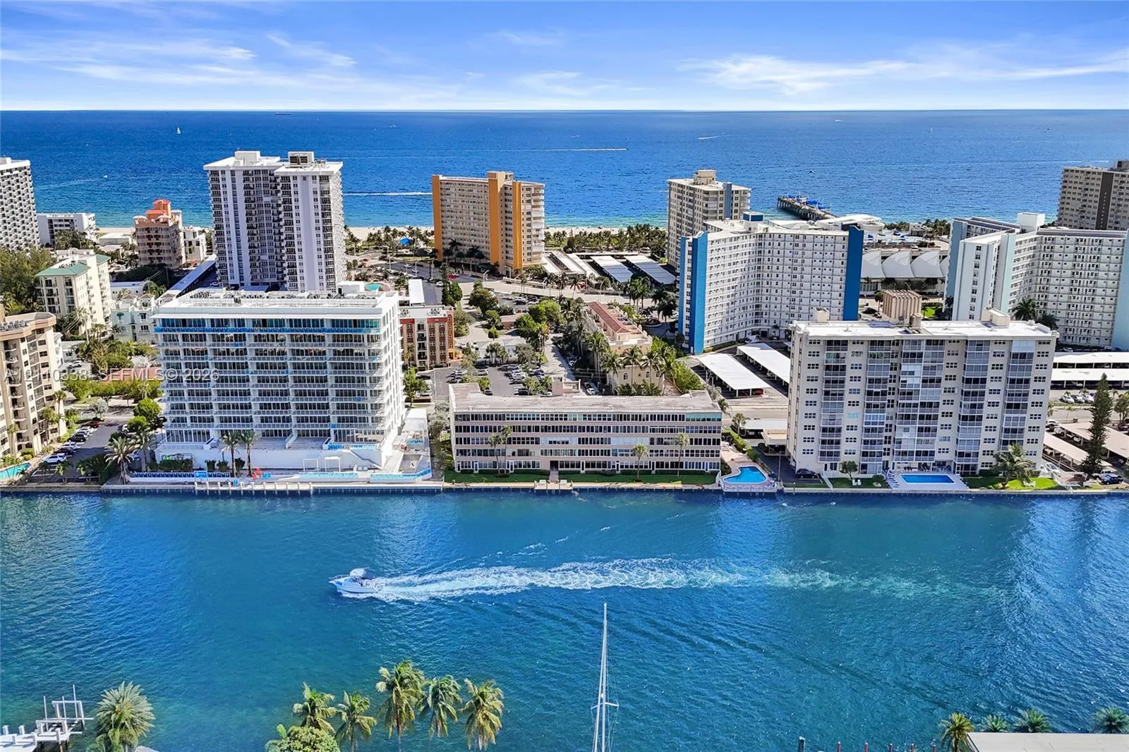 401 N Riverside Drive #105