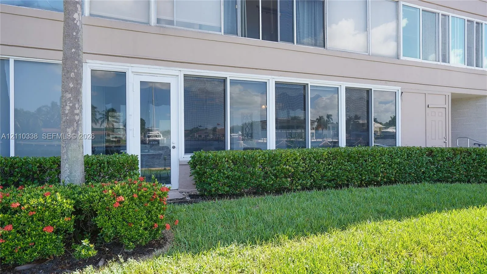 401 N Riverside Drive #105