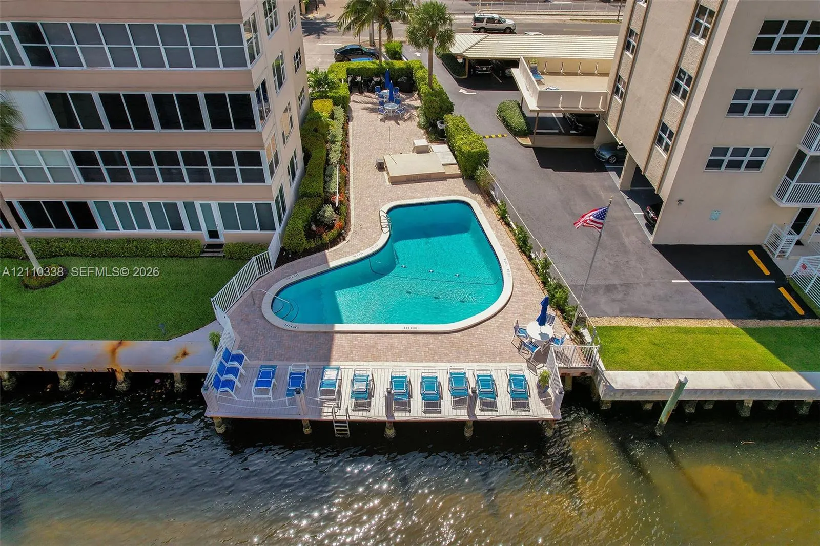 401 N Riverside Drive #105