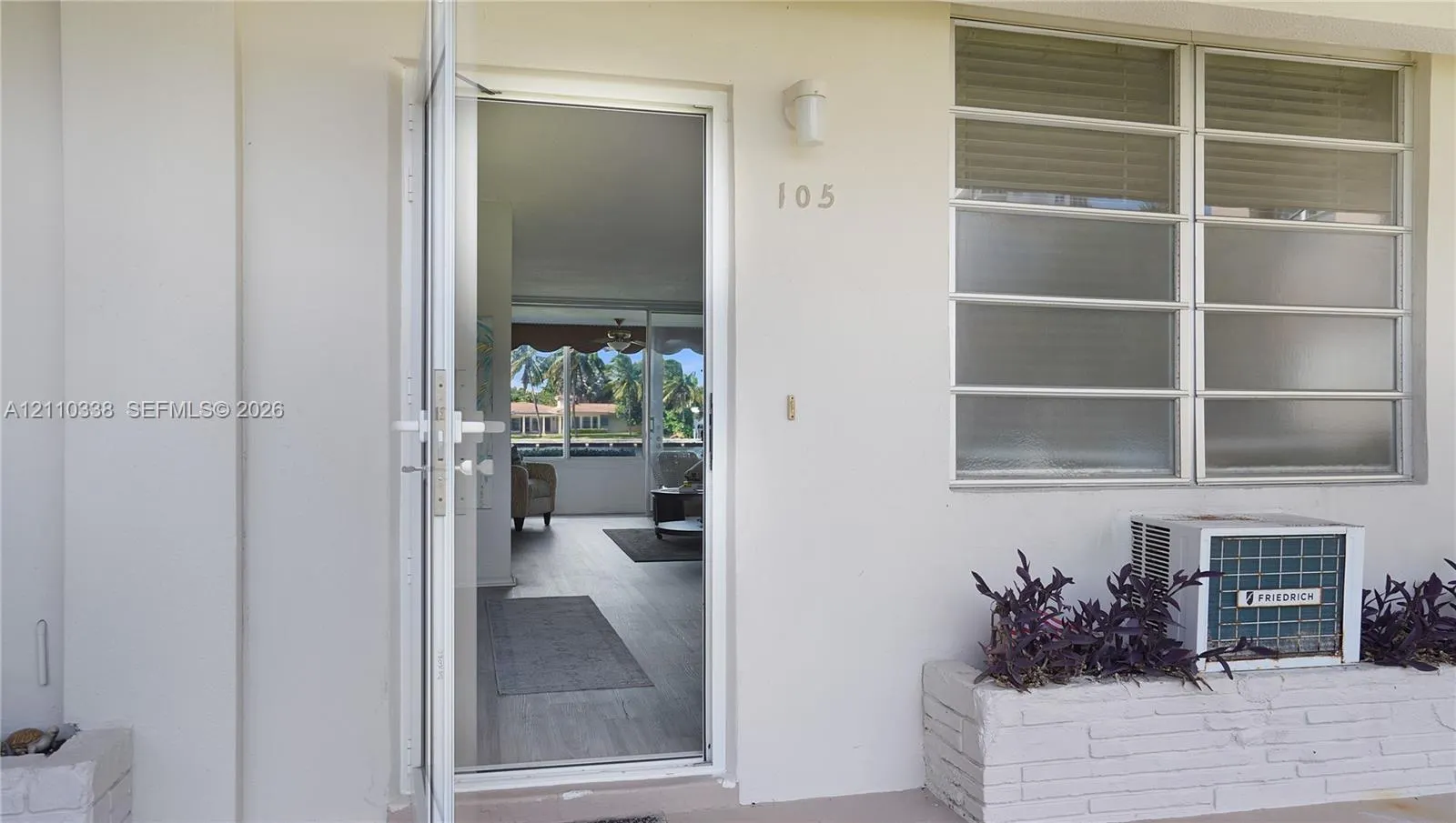 401 N Riverside Drive #105