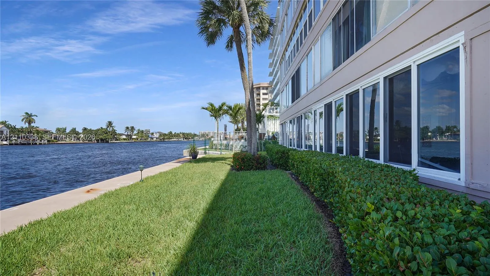 401 N Riverside Drive #105
