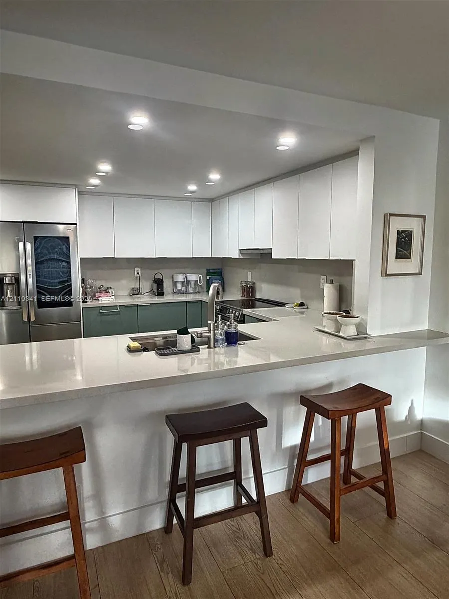 1915 Brickell Avenue #C812