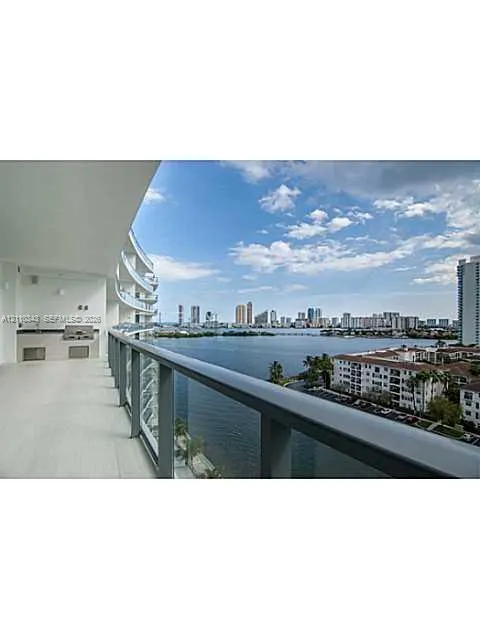 3250 NE 188 Street #905