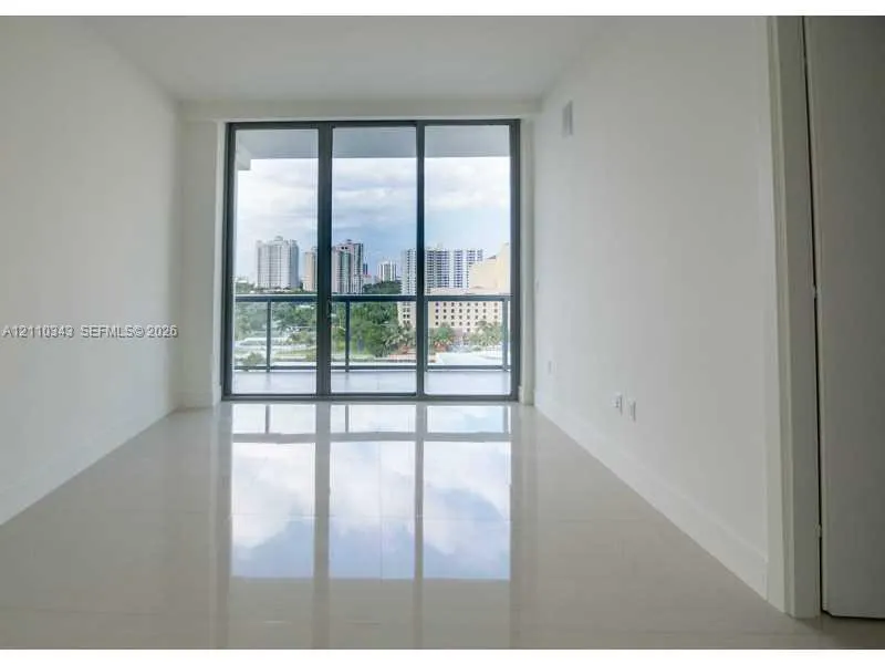 3250 NE 188 Street #905