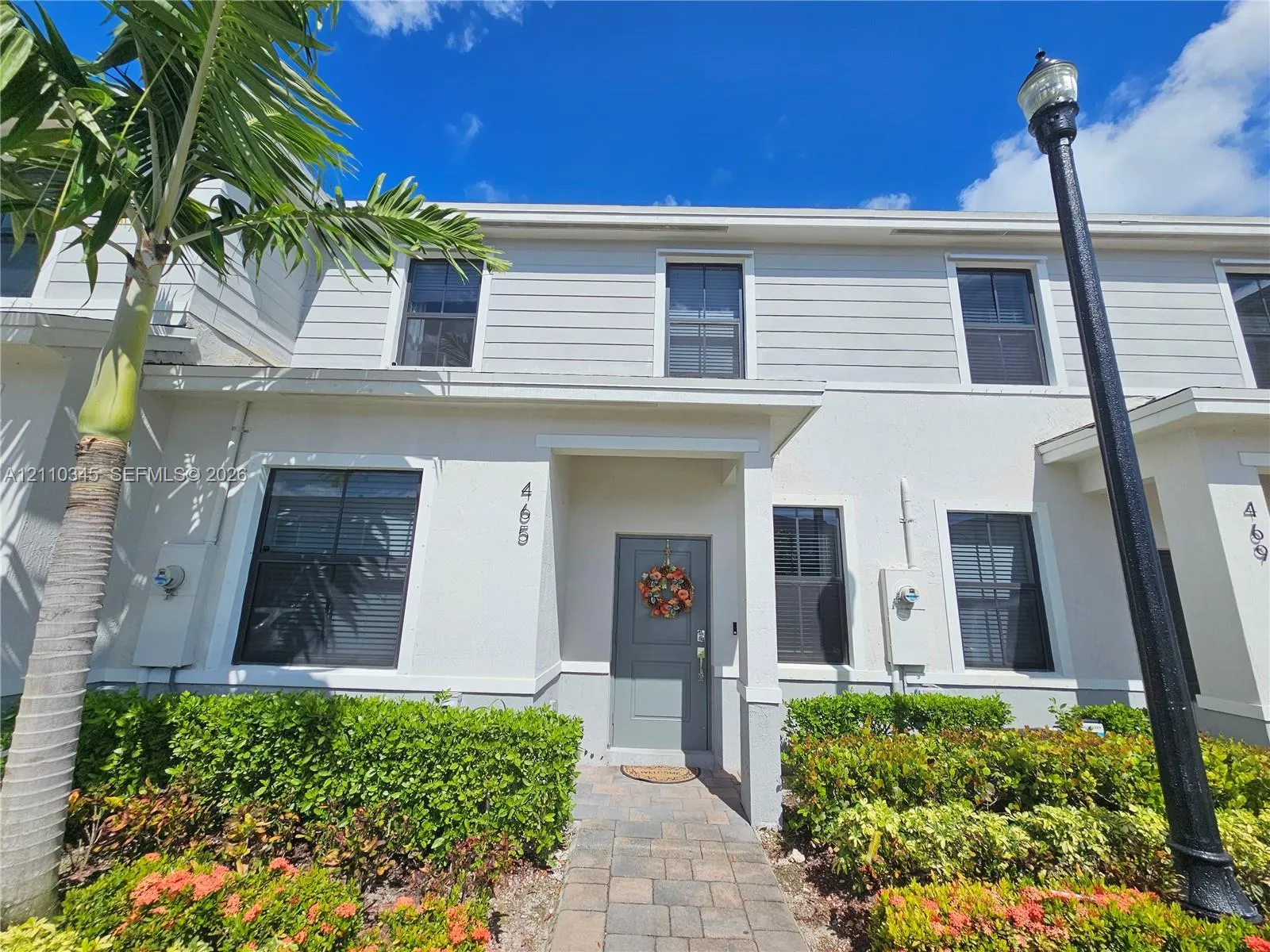 465 NE 12th Street