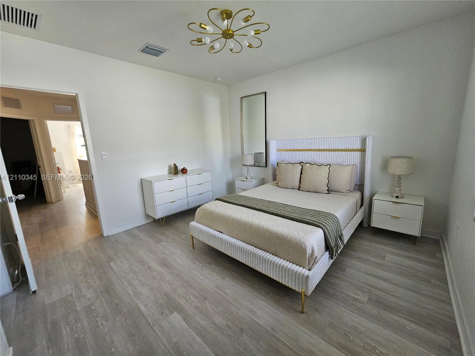 465 NE 12th Street