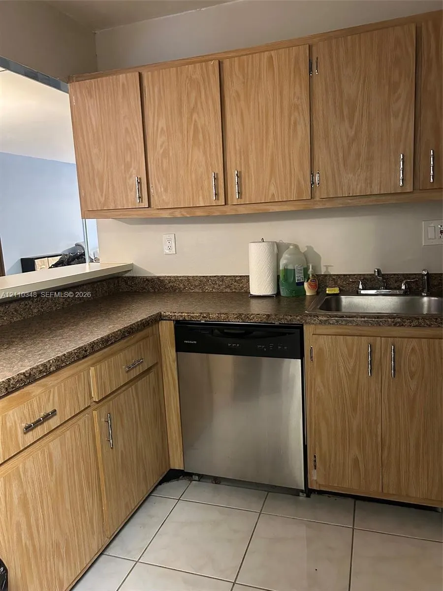 5921 Washington Street #128