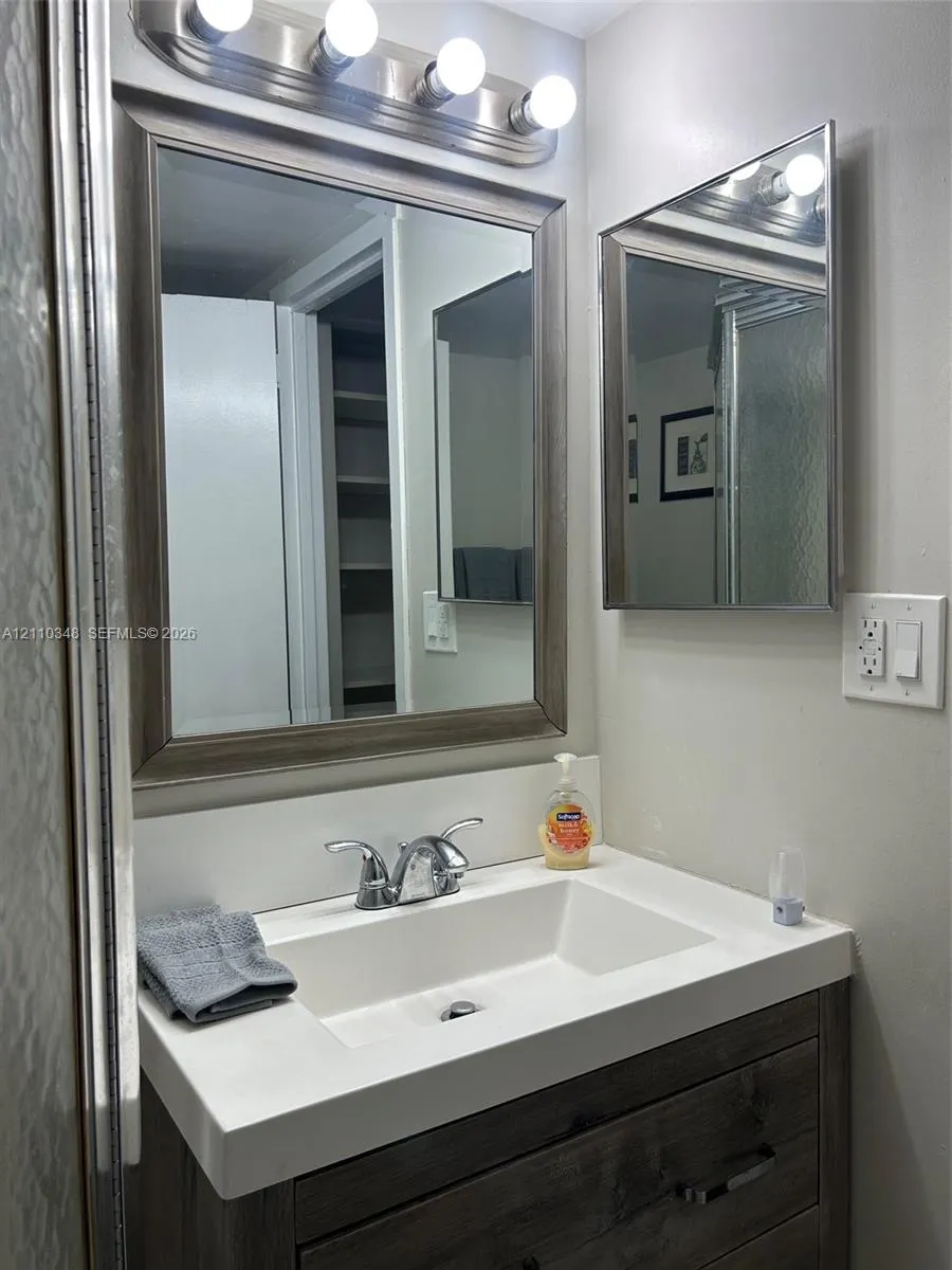5921 Washington Street #128