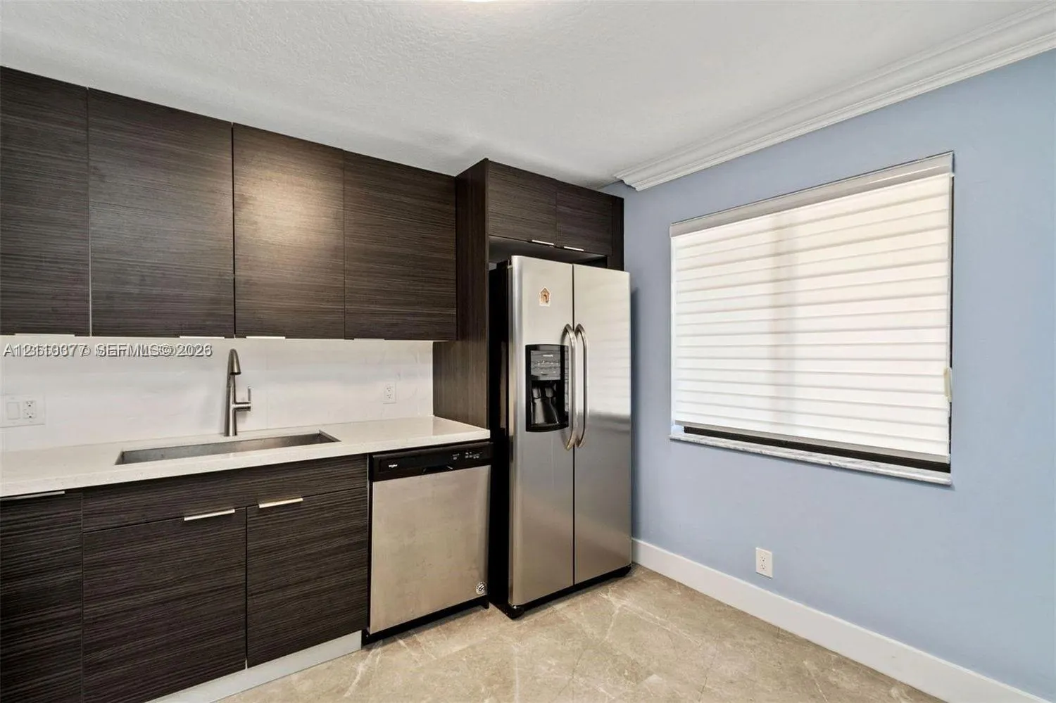 390 Racquet Club Road #202