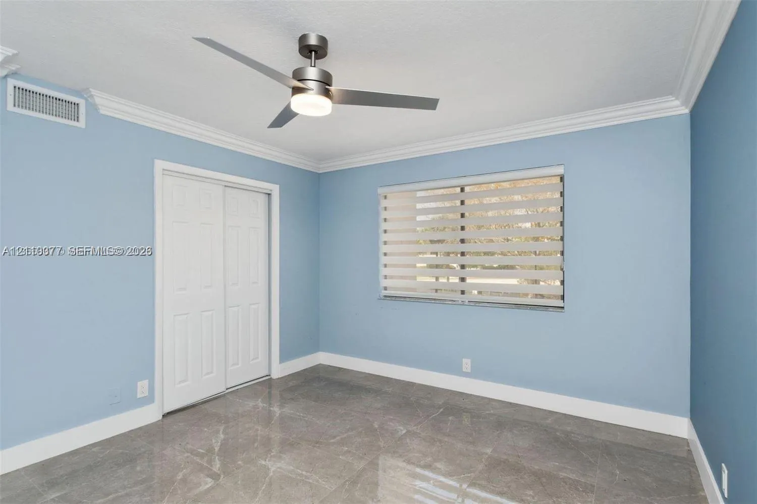 390 Racquet Club Road #202