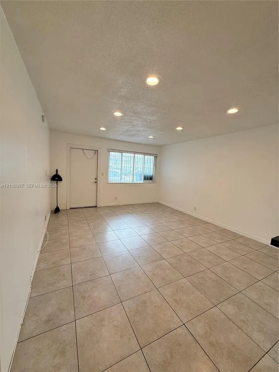 2175 NE 56th Street #107