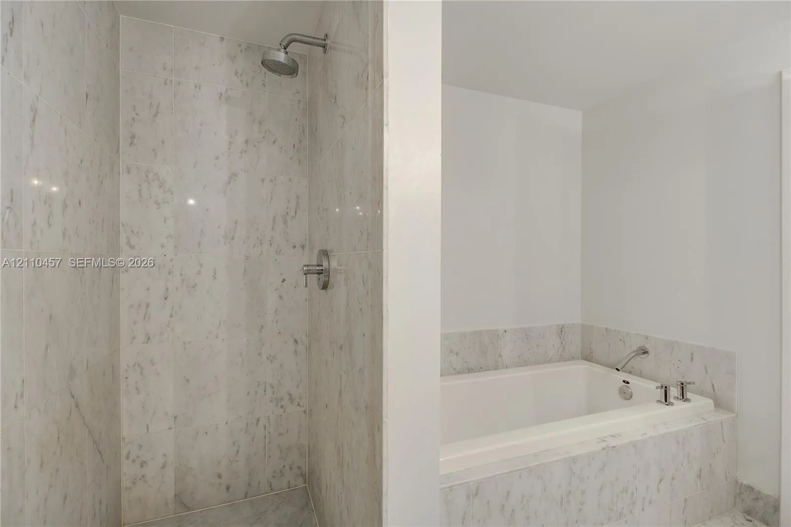 253 NE 2nd Street #3702