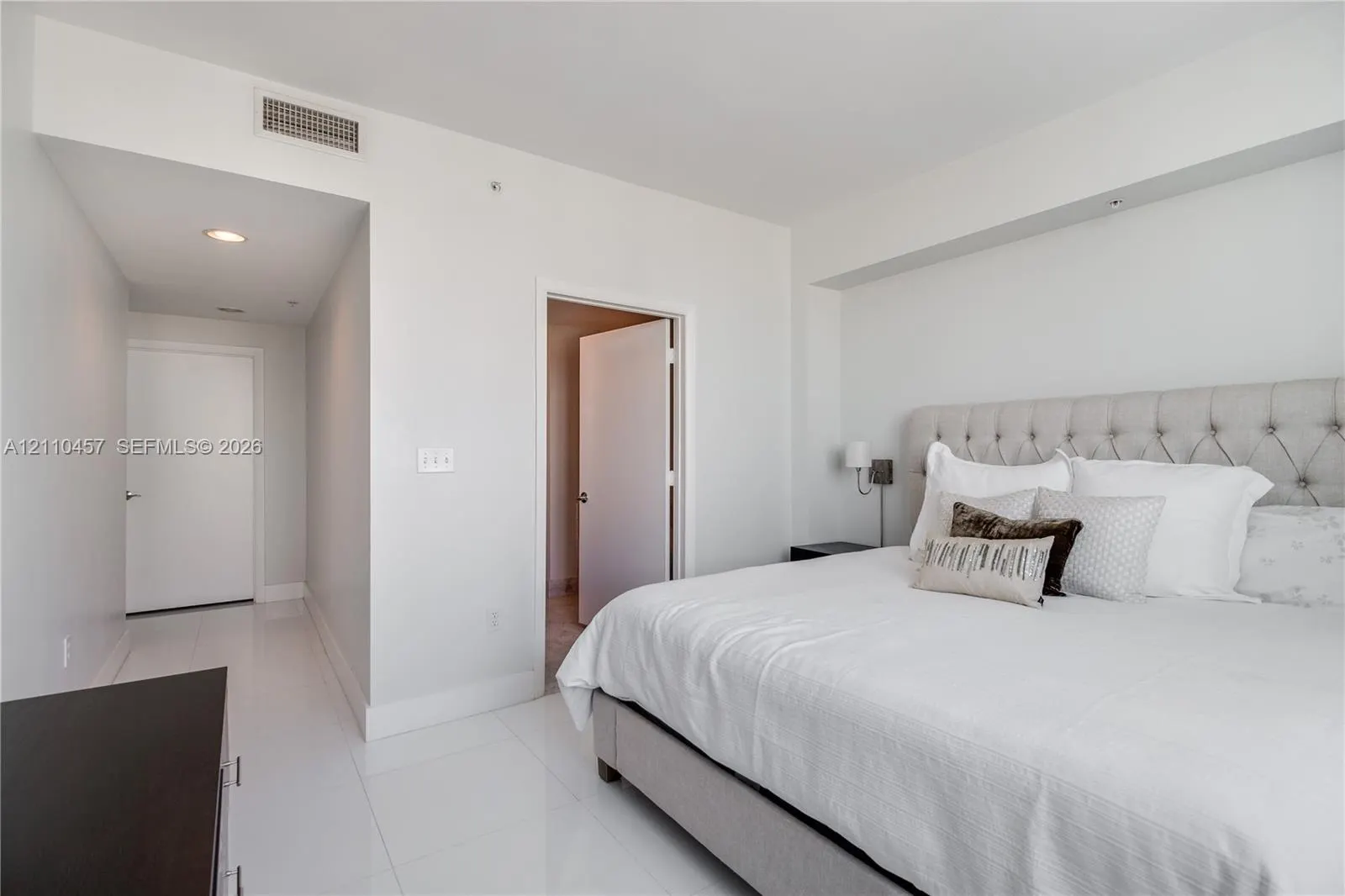 253 NE 2nd Street #3702