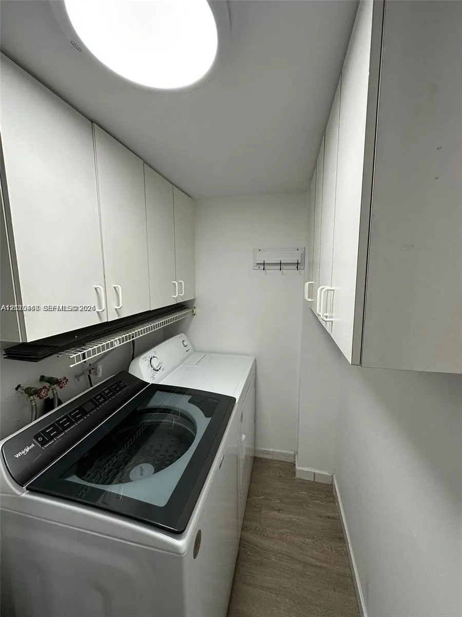 300 NW 42nd Avenue #609