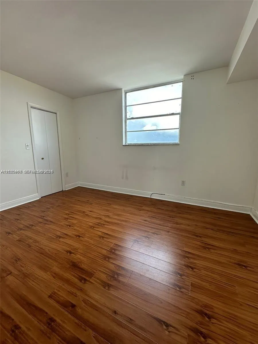 300 NW 42nd Avenue #609