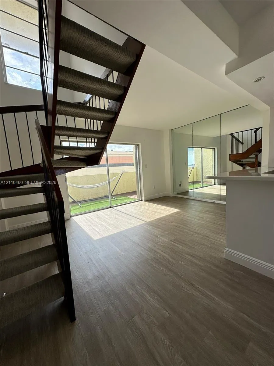 300 NW 42nd Avenue #609