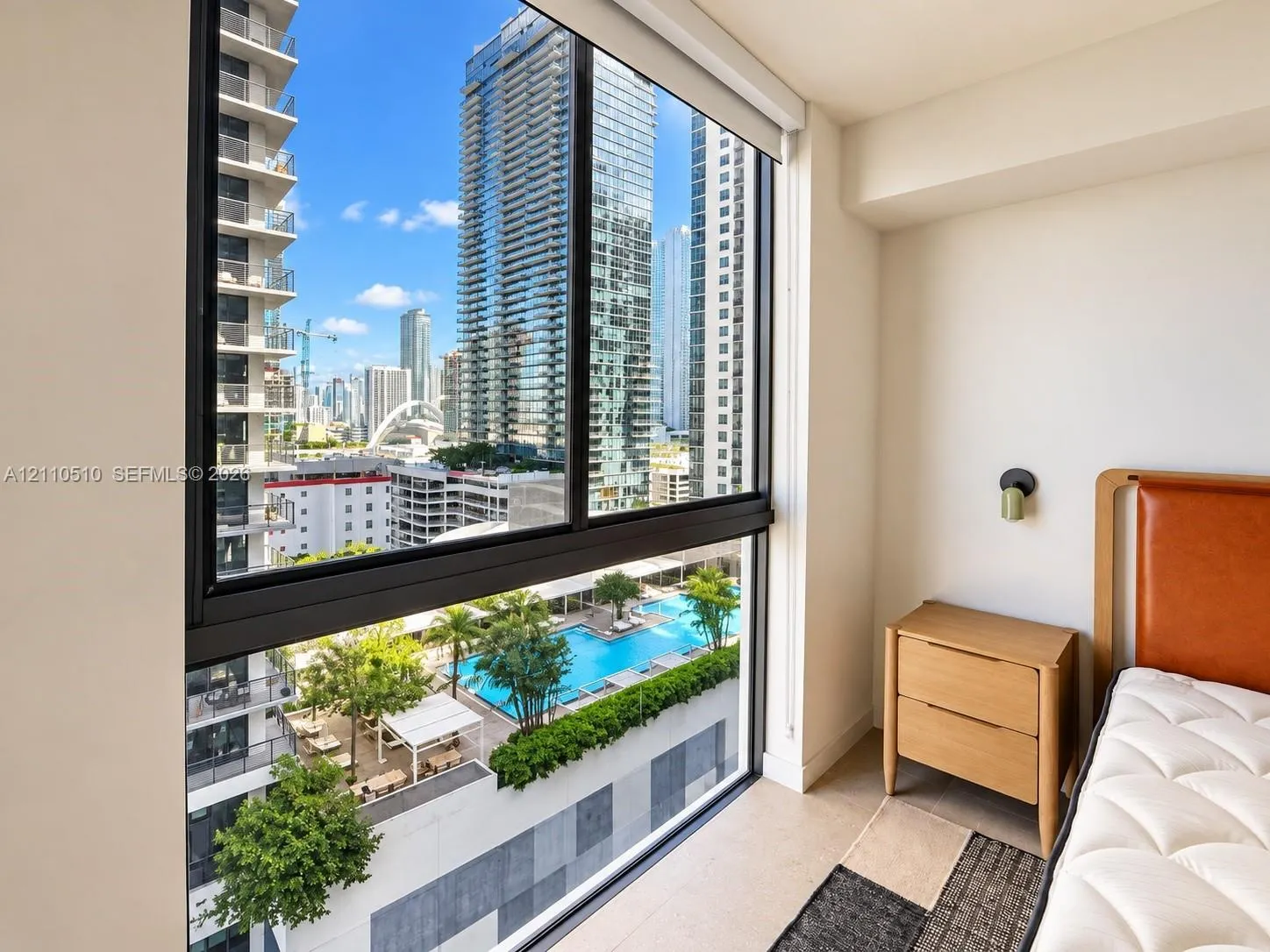 11 NE 6th Street #1811