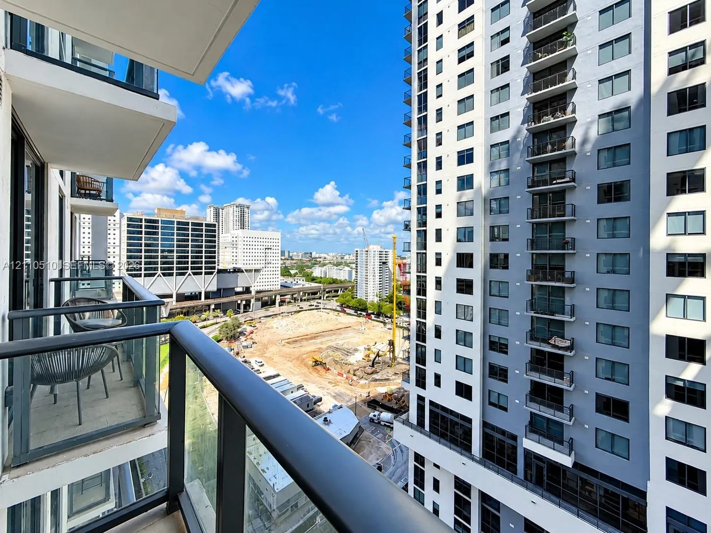 11 NE 6th Street #1811
