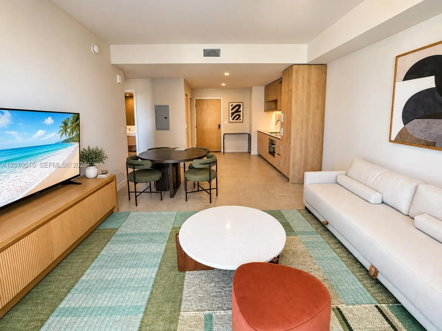 11 NE 6th Street #1811