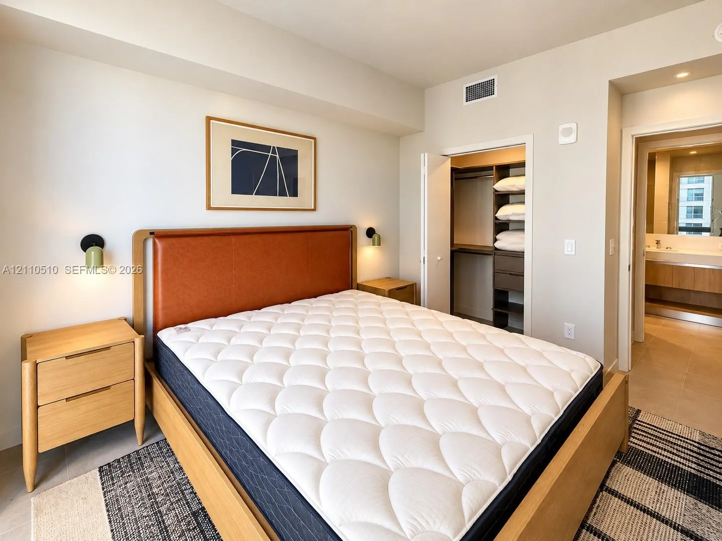 11 NE 6th Street #1811
