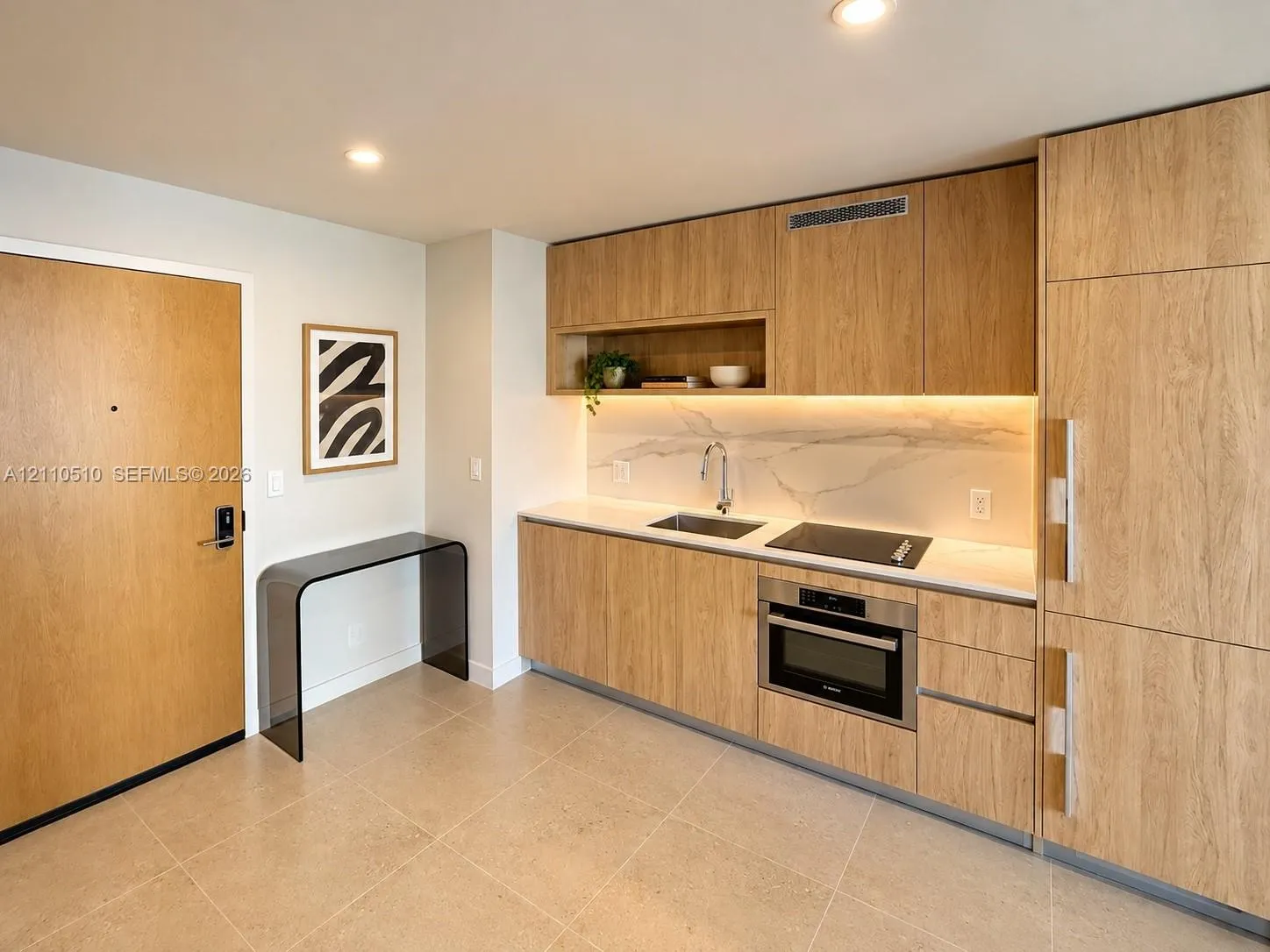 11 NE 6th Street #1811