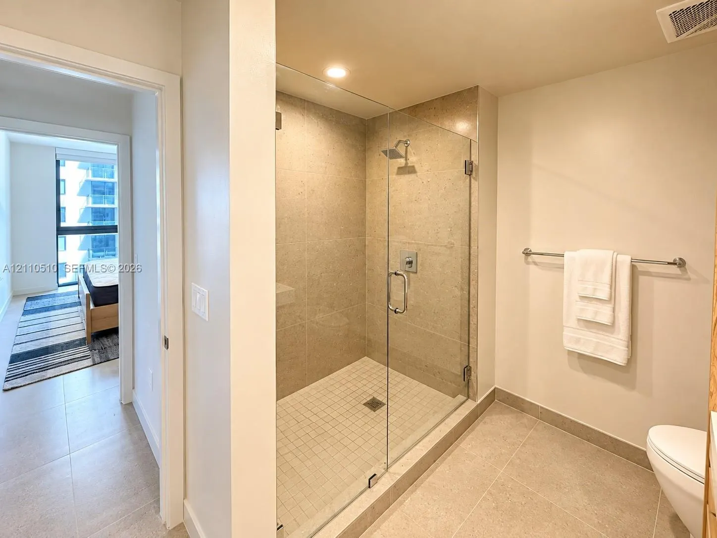 11 NE 6th Street #1811