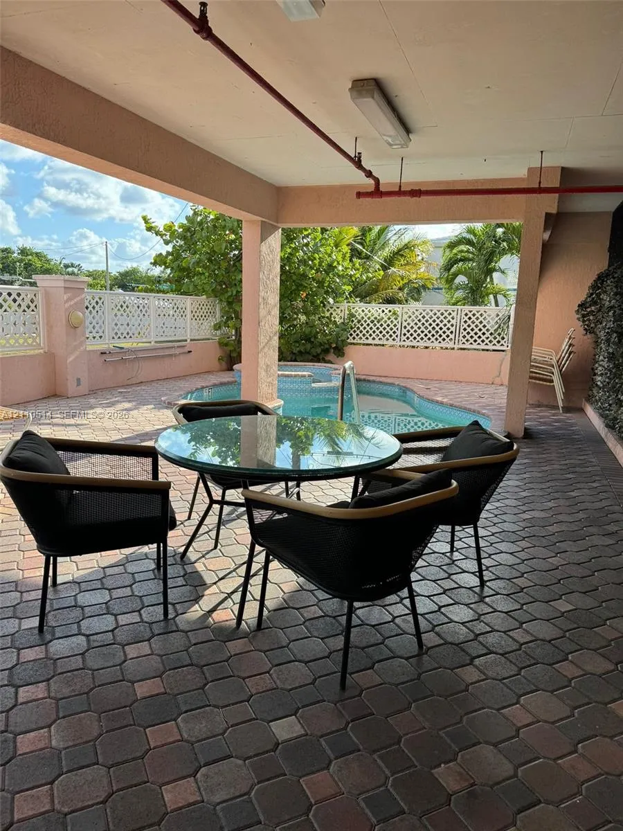 8816 Collins Avenue #304