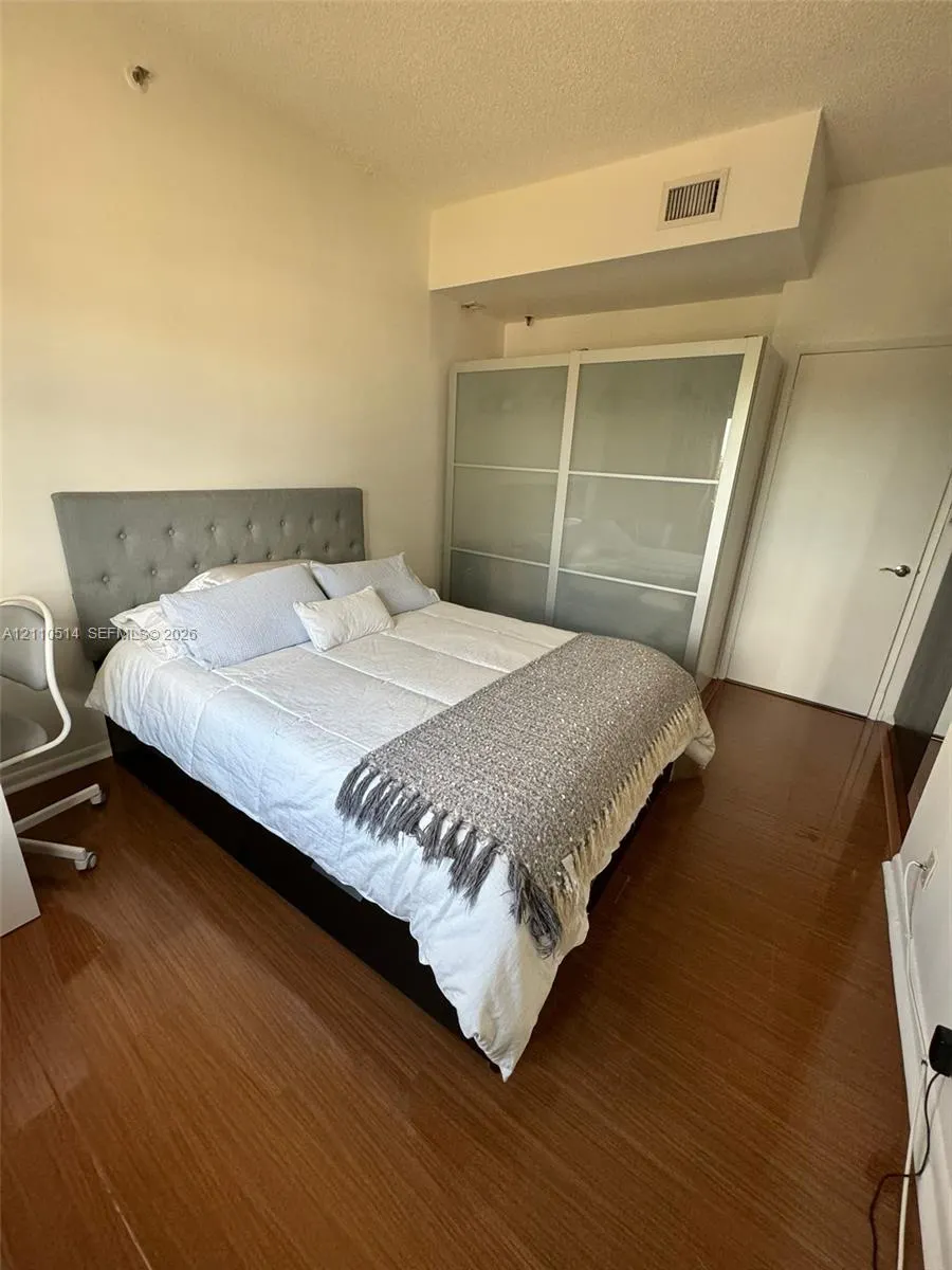 8816 Collins Avenue #304