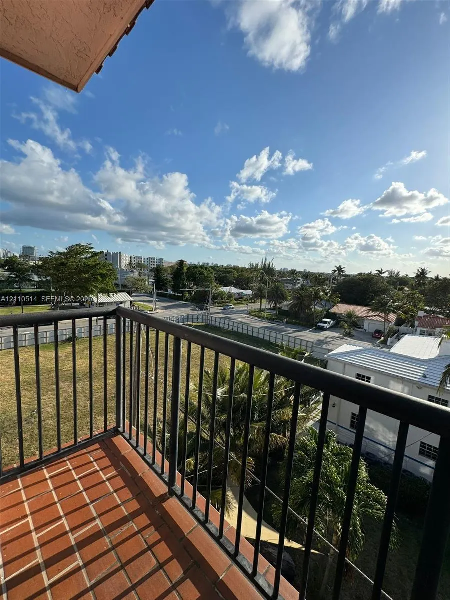 8816 Collins Avenue #304
