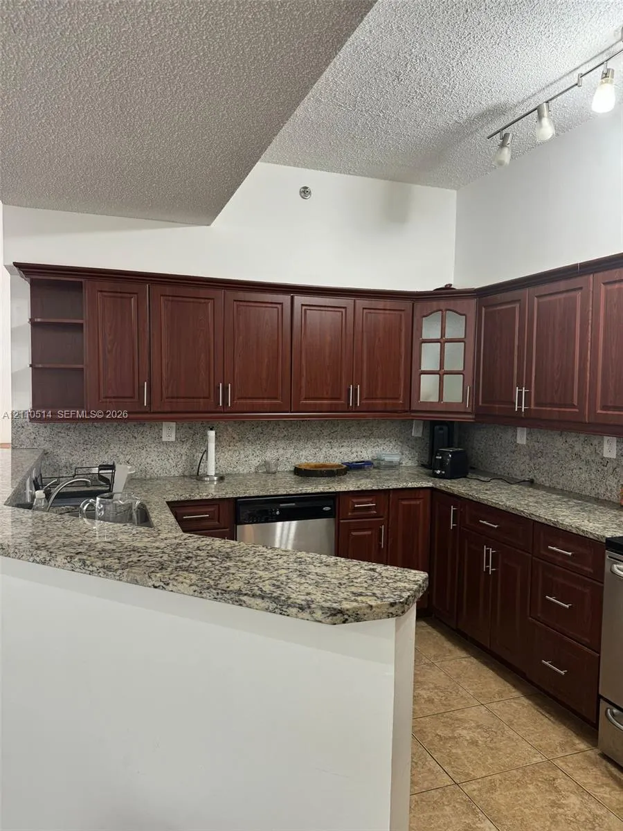 8816 Collins Avenue #304