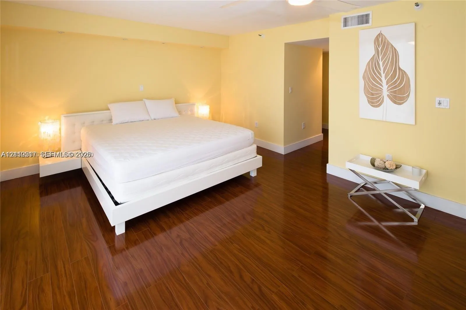 15645 Collins Avenue #601