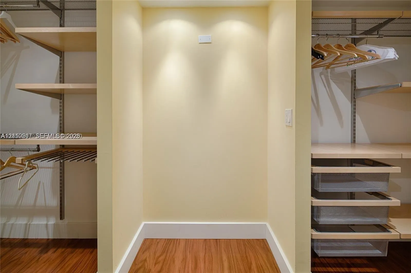15645 Collins Avenue #601