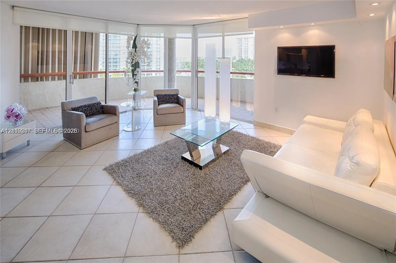 15645 Collins Avenue #601