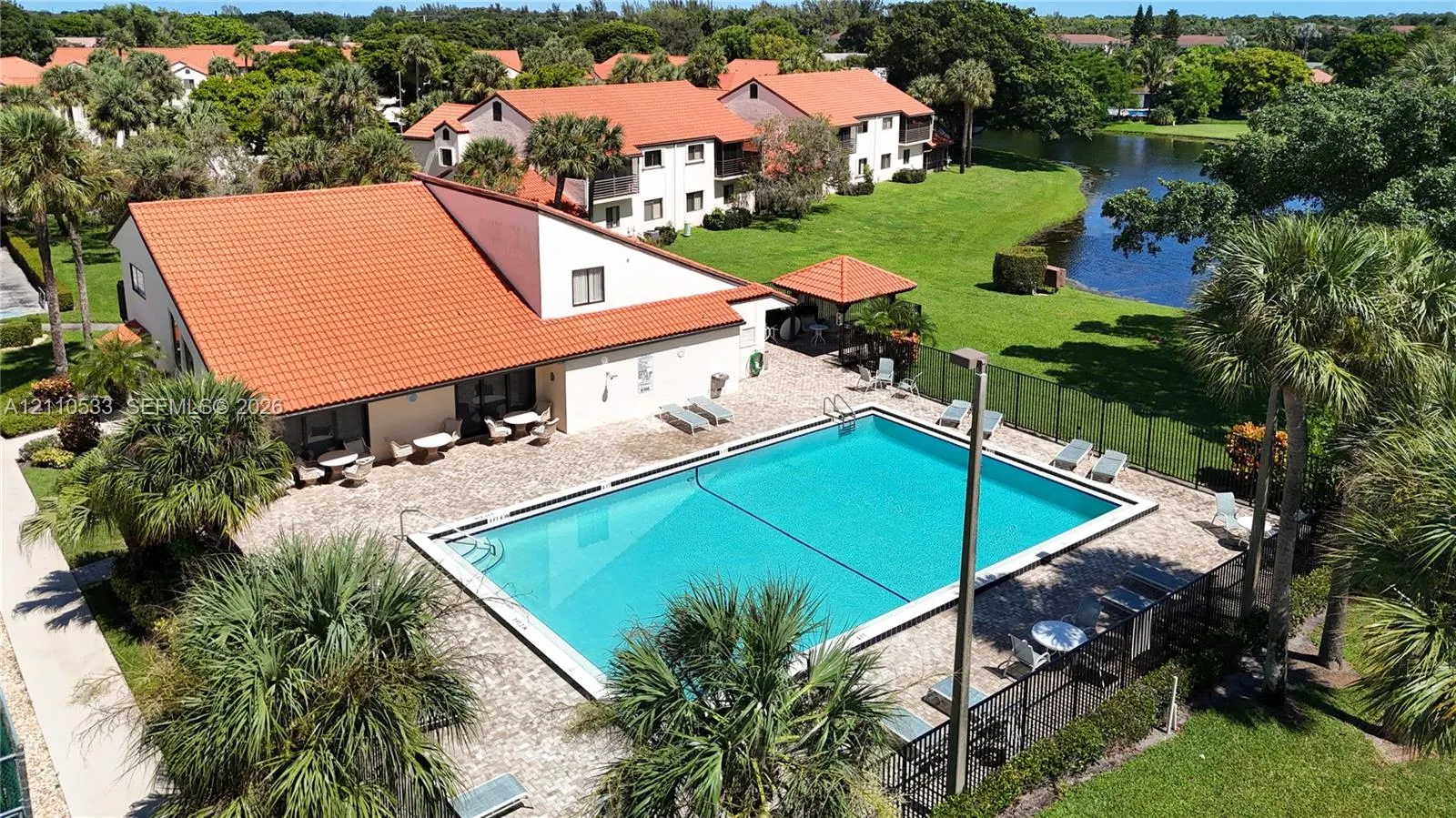 20 Via De Casas Sur #202
