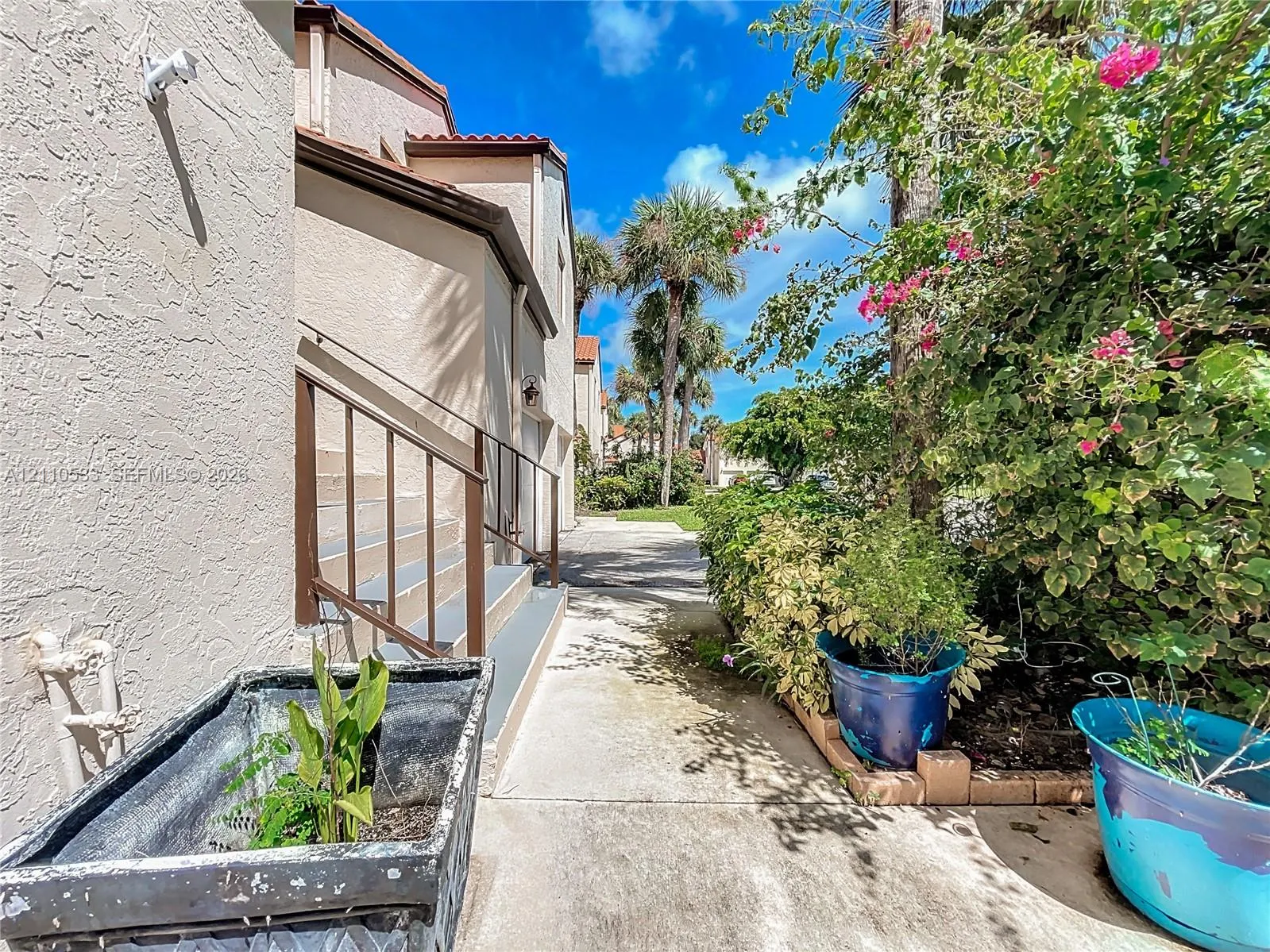20 Via De Casas Sur #202