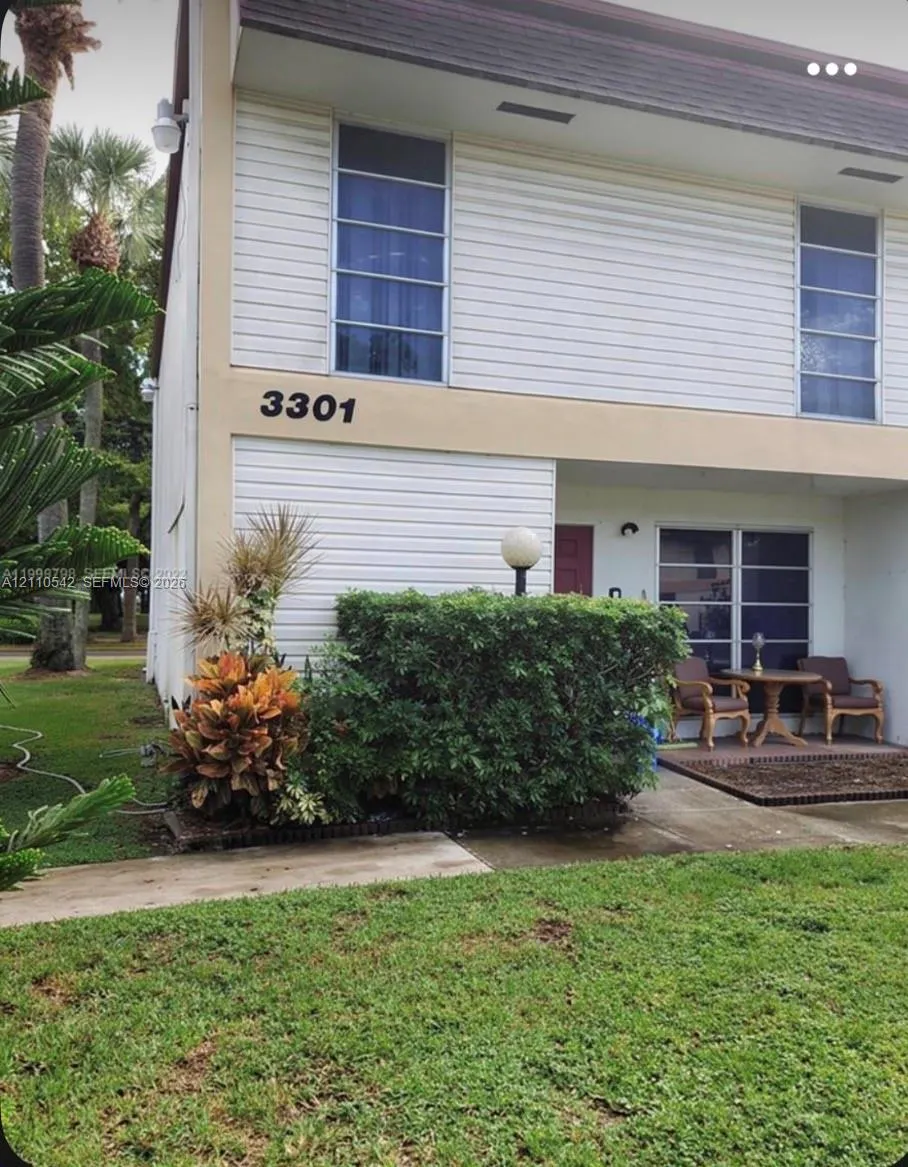 3301 NW Raleigh Street #4A