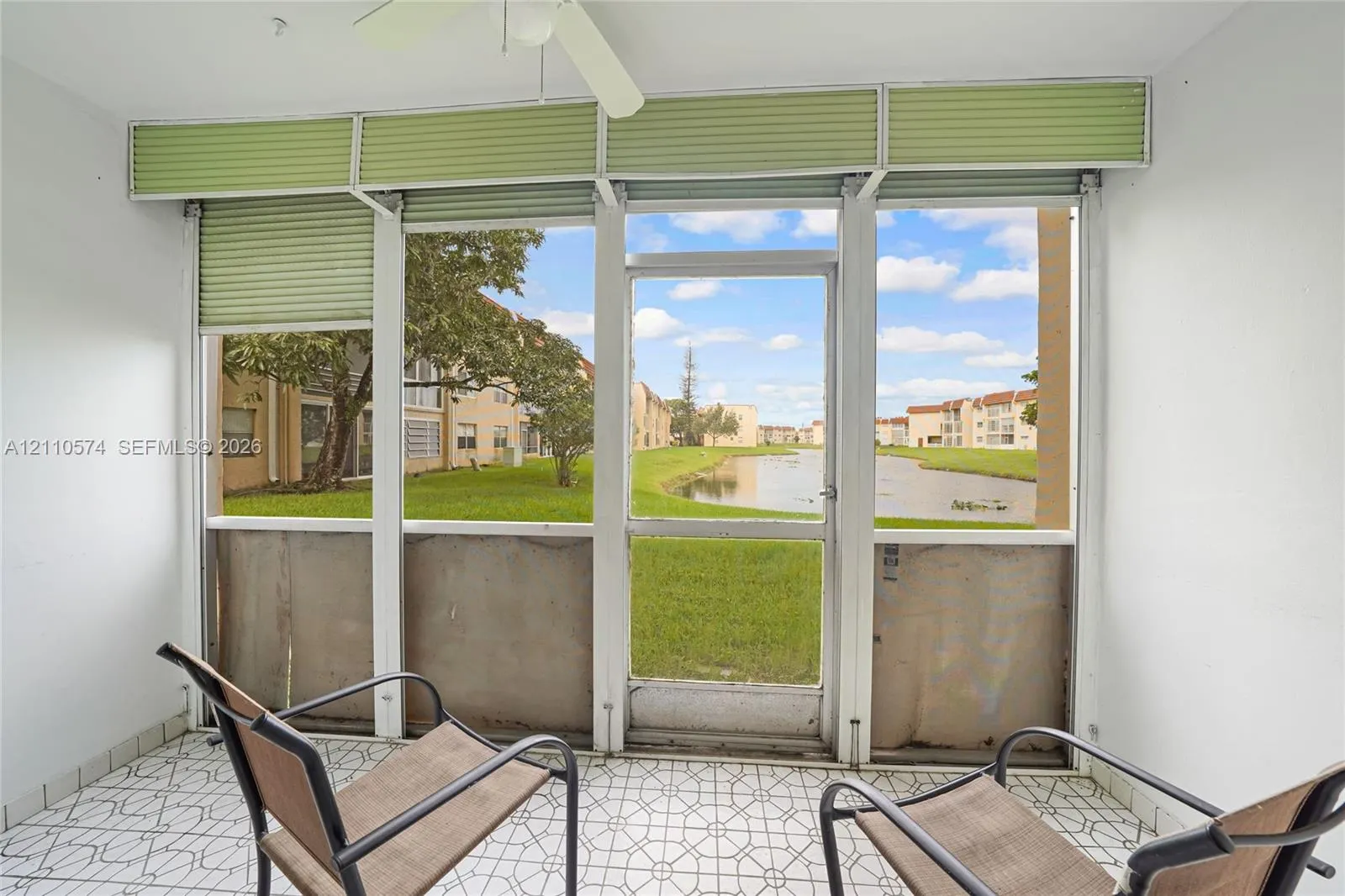 8821 Sunrise Lakes Boulevard #102