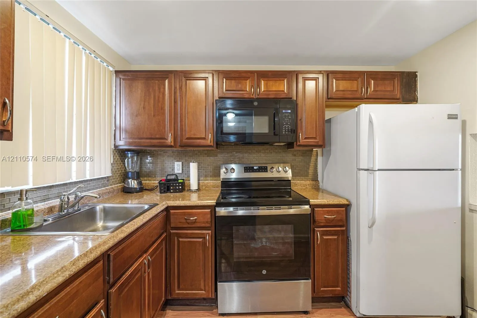 8821 Sunrise Lakes Boulevard #102