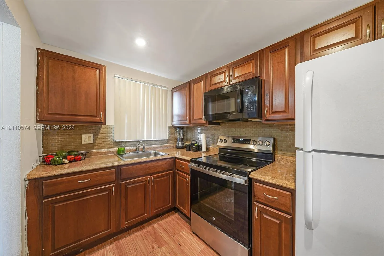 8821 Sunrise Lakes Boulevard #102