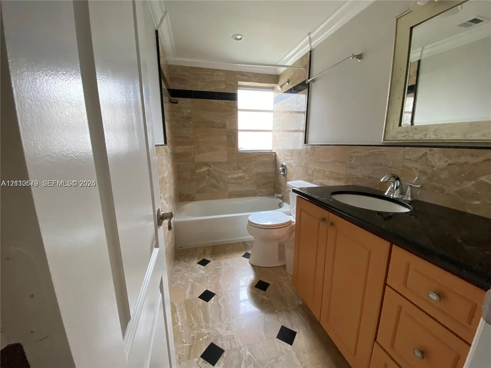 232 NE 12th Avenue #301