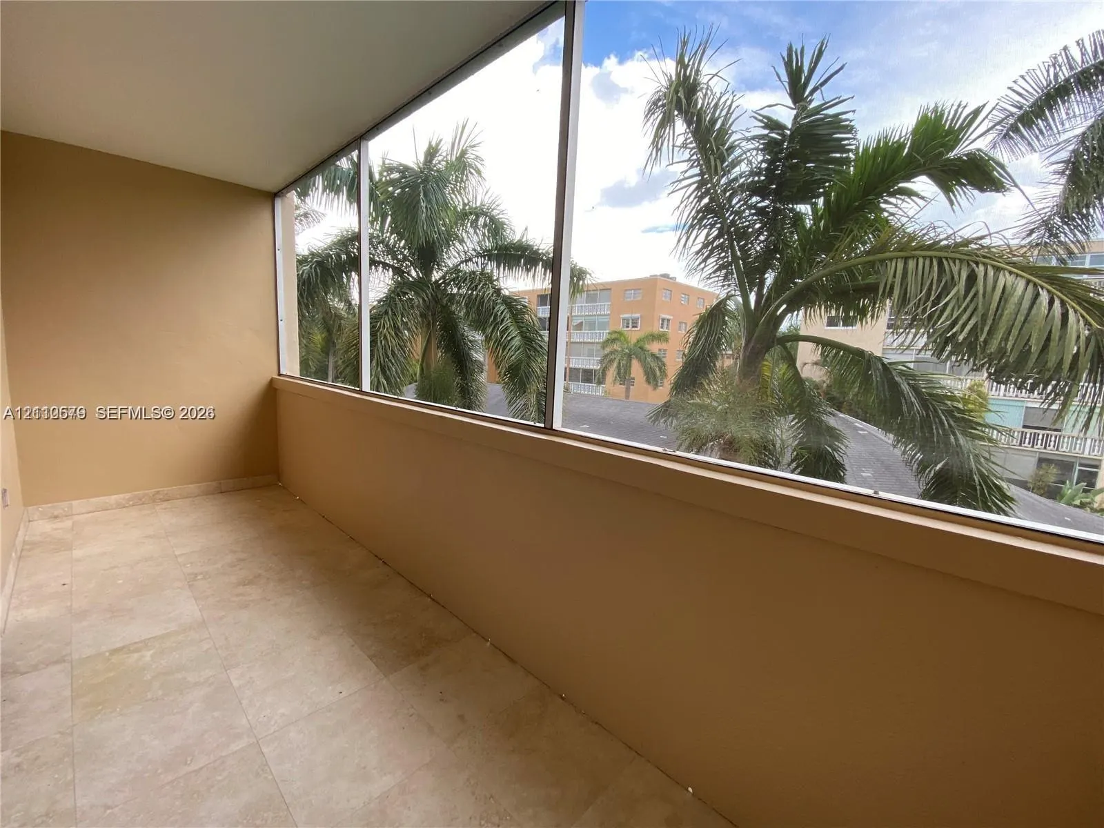 232 NE 12th Avenue #301