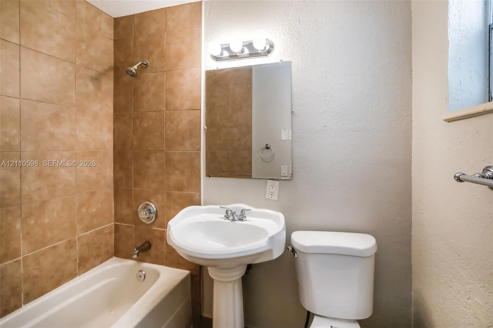 1247 NW 55th Avenue