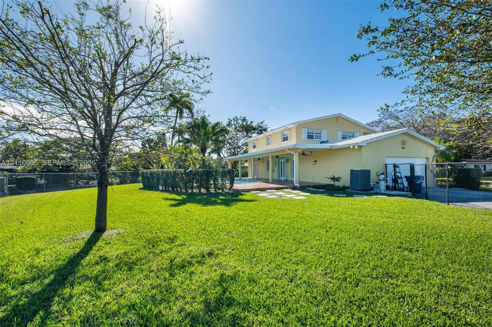 11401 SW 72nd Place