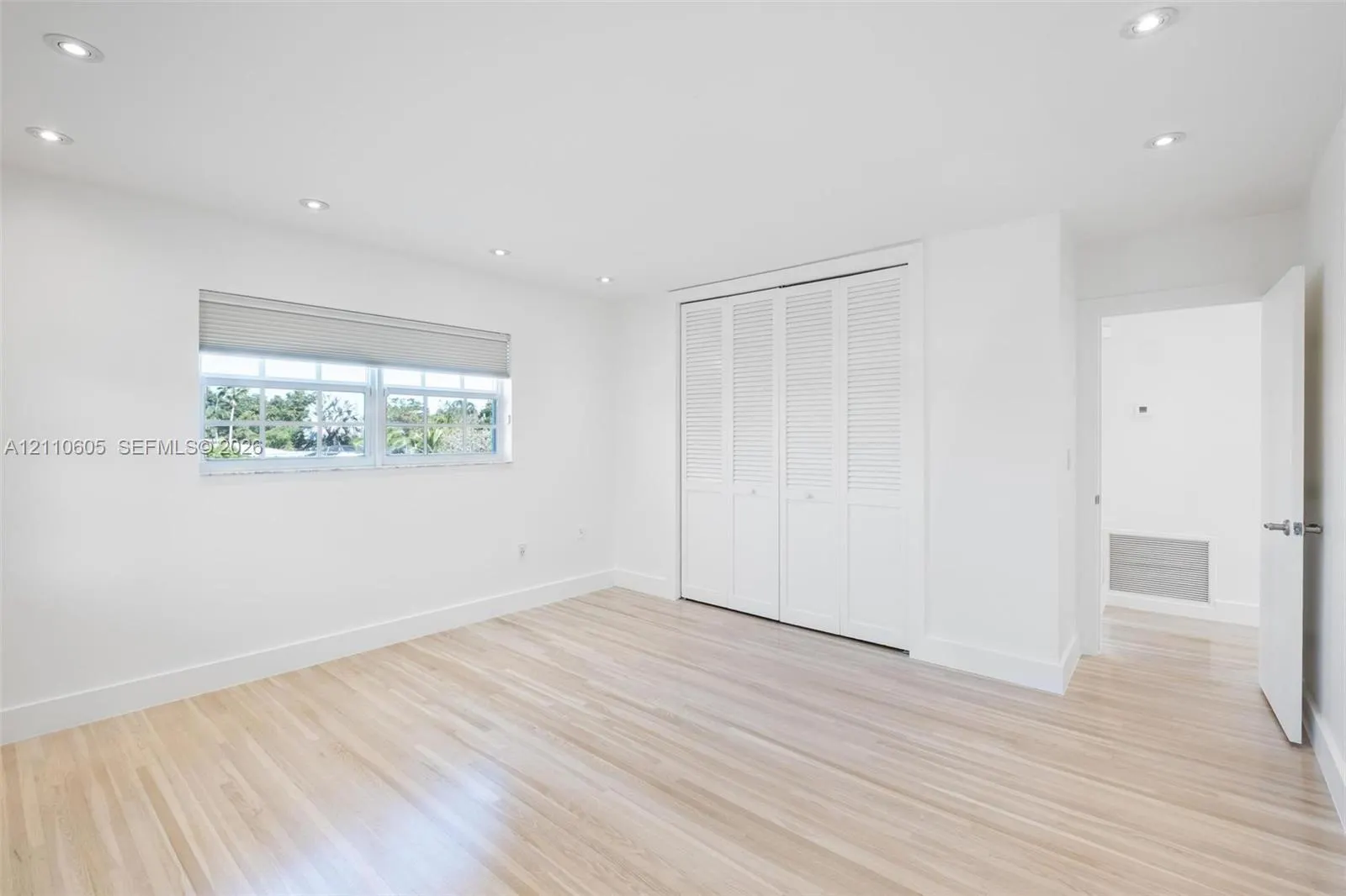 11401 SW 72nd Place