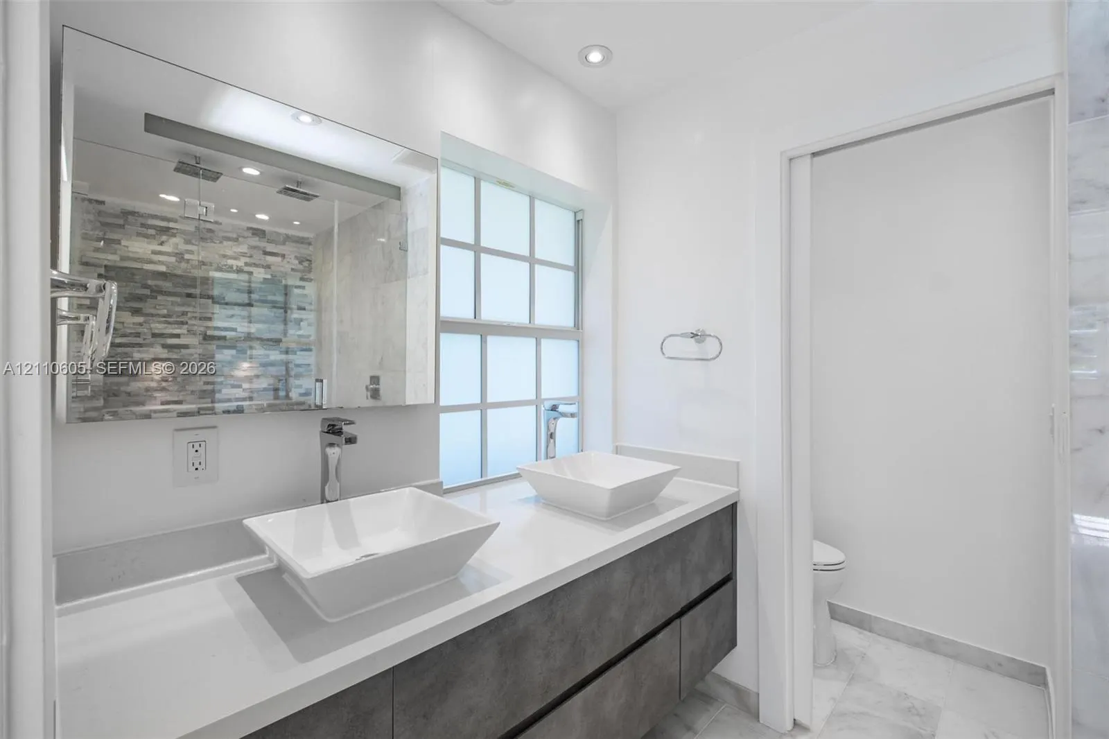 11401 SW 72nd Place